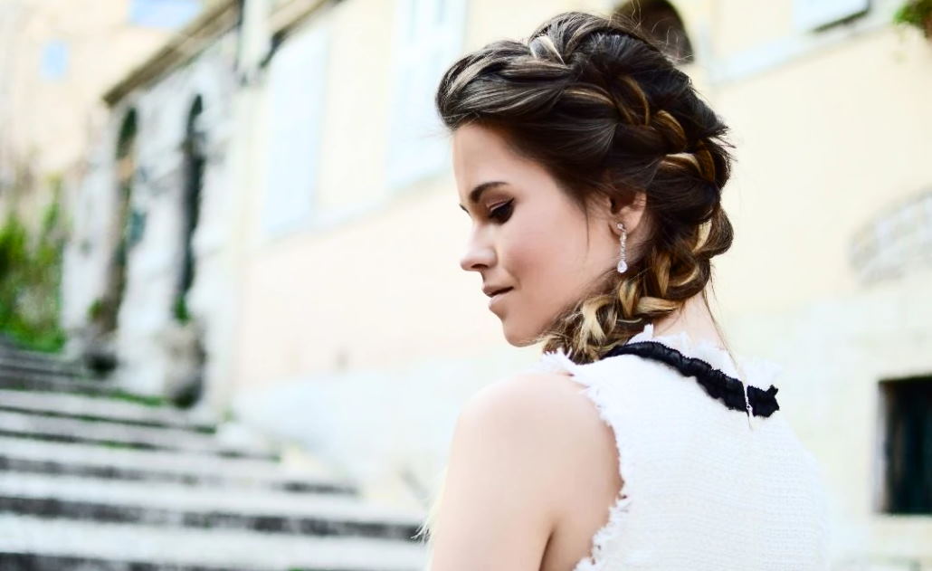 Wedding Hairstyles in the Greek Style